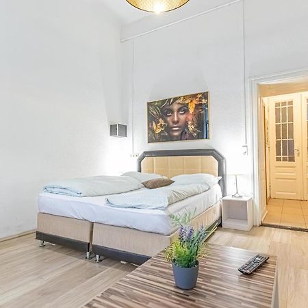 Chic Apartment- Suitable For Longstays Near Matzleinsforferplatz 维也纳 外观 照片