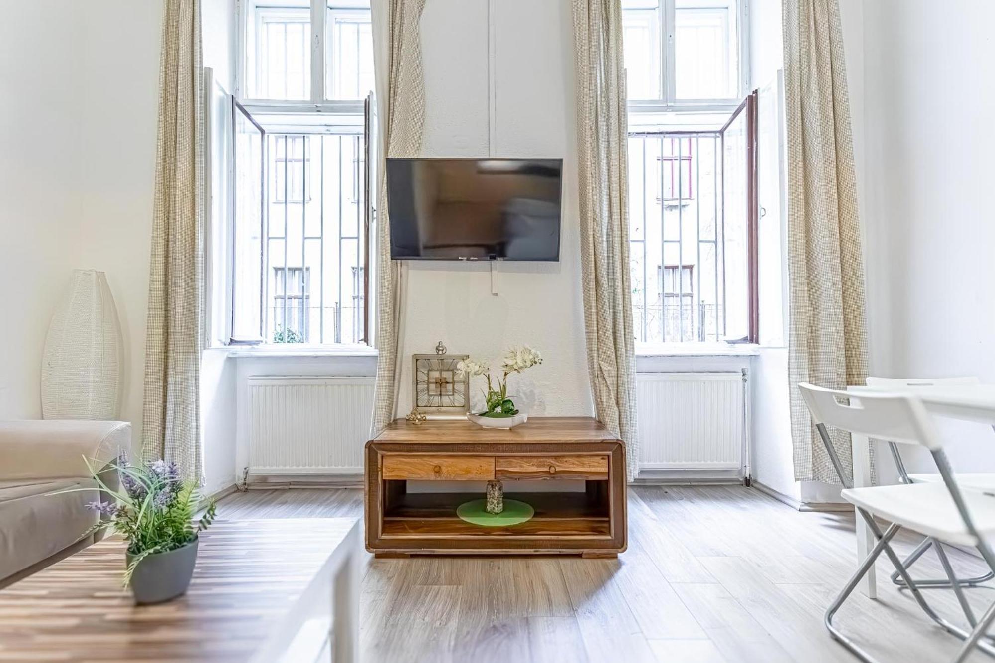 Chic Apartment- Suitable For Longstays Near Matzleinsforferplatz 维也纳 外观 照片