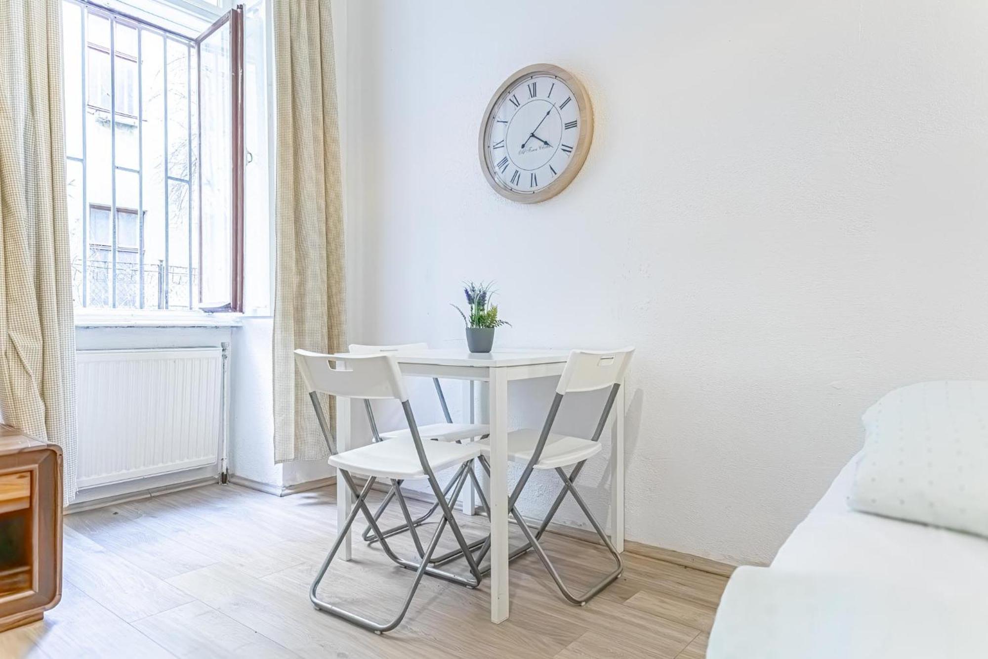 Chic Apartment- Suitable For Longstays Near Matzleinsforferplatz 维也纳 外观 照片