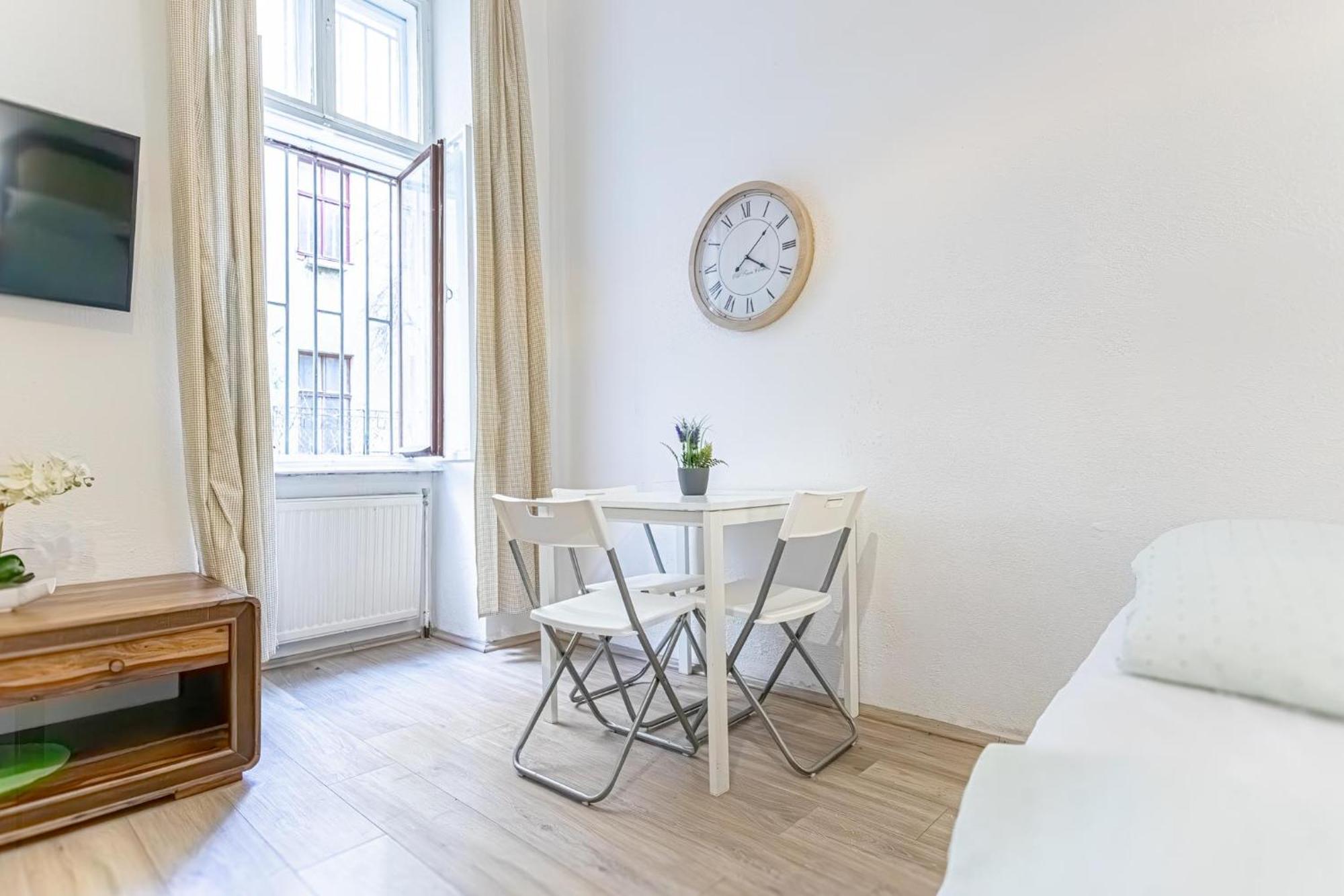 Chic Apartment- Suitable For Longstays Near Matzleinsforferplatz 维也纳 外观 照片