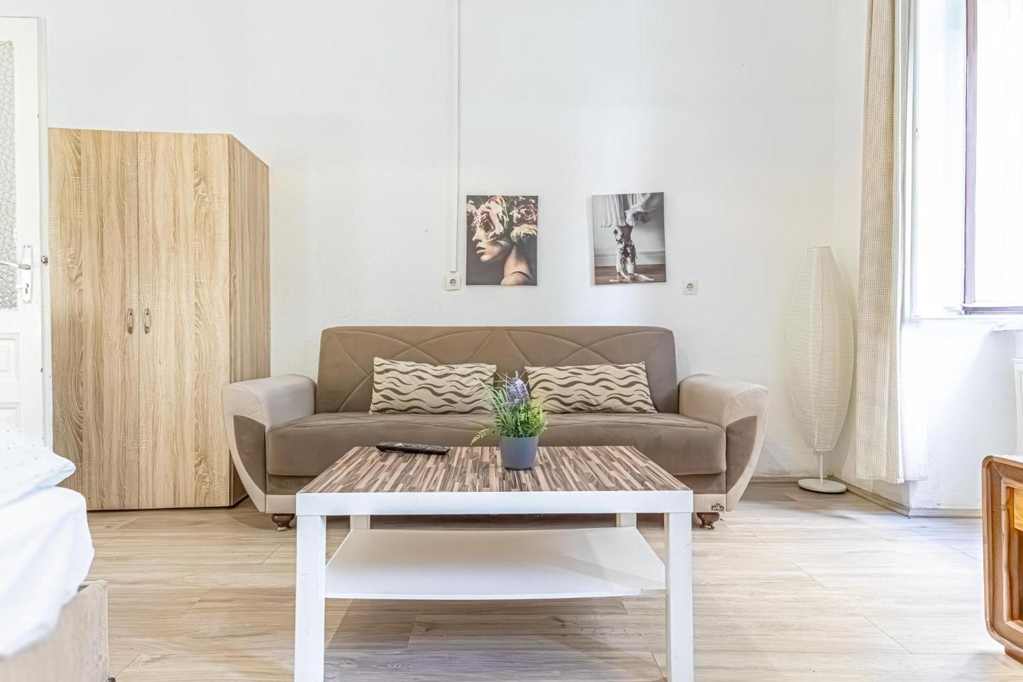 Chic Apartment- Suitable For Longstays Near Matzleinsforferplatz 维也纳 外观 照片