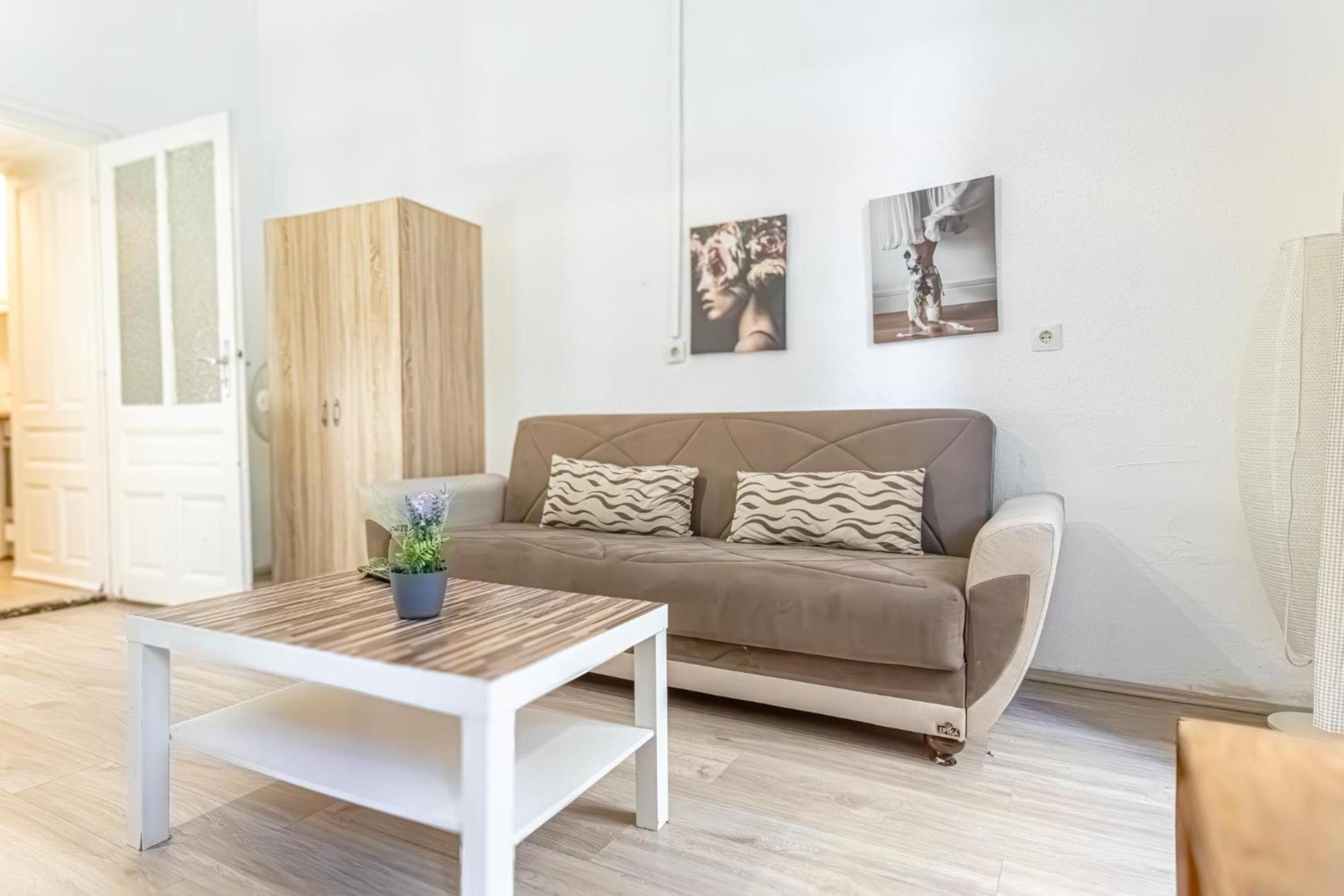 Chic Apartment- Suitable For Longstays Near Matzleinsforferplatz 维也纳 外观 照片